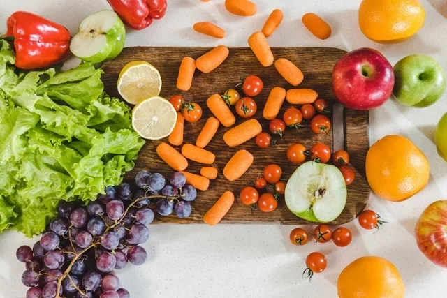 was man essen sollte, was man vermeiden sollte (und Menü)