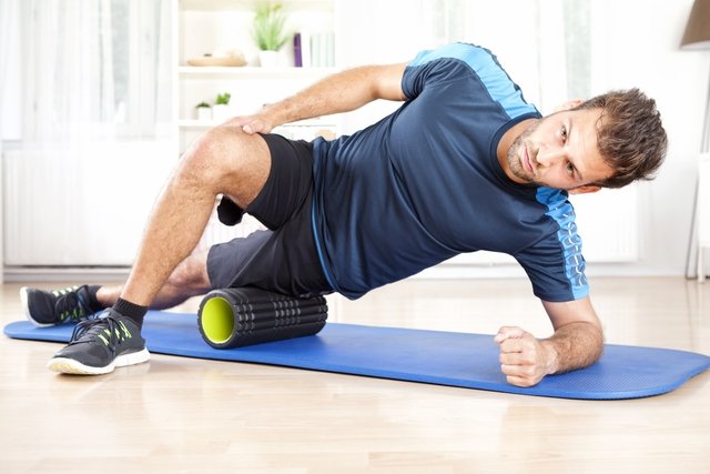 How to use the Self-Massage Roller to reduce post-workout pain