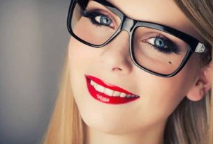 9 tips for combining makeup with prescription glasses