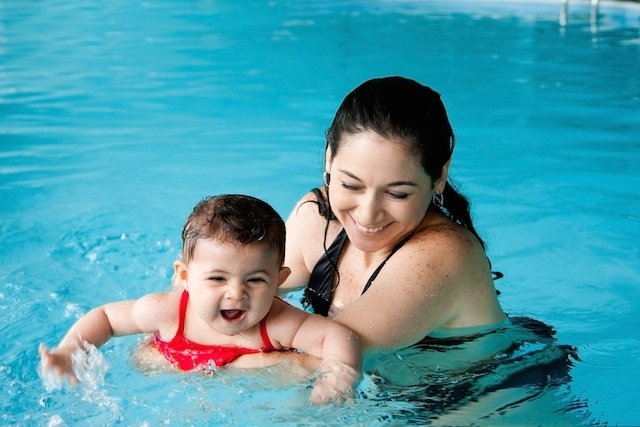 Benefits of Swimming for Babies