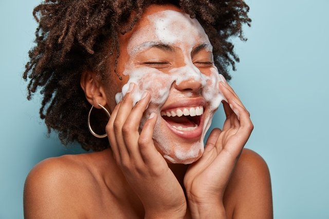 Treatment for oily skin: 6 tips