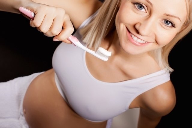 Can a pregnant woman go to the dentist?