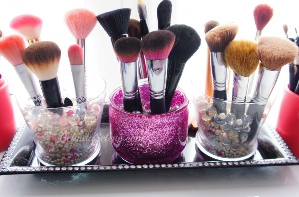 makeup brushes organized