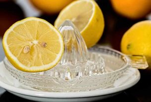 Does lemon cure migraines?  Find out how to use this natural remedy