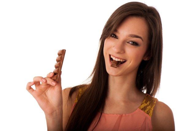 How can you lose weight by eating chocolate?