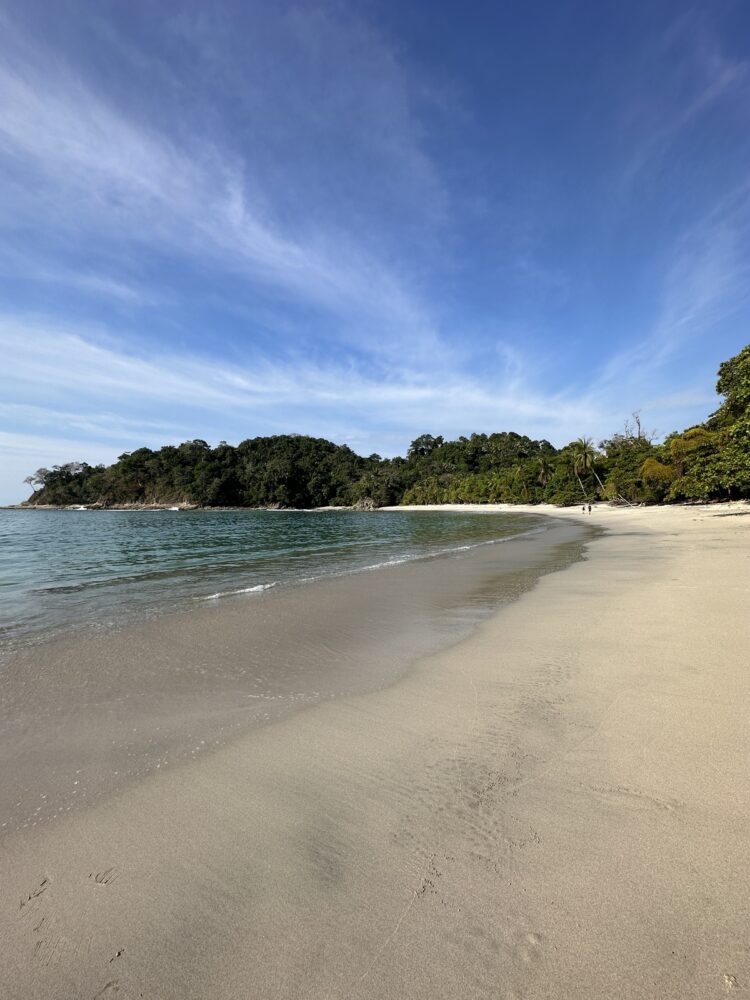 Manuel_Antonio_Beach