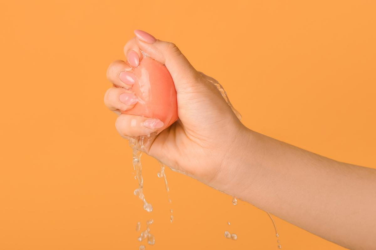 How to Wash Makeup Sponges: Step-by-Step Guide!