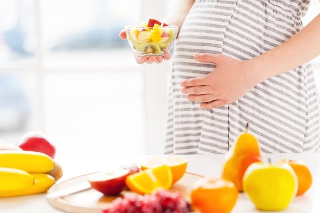 How not to gain weight during pregnancy: what to eat (and what to avoid)