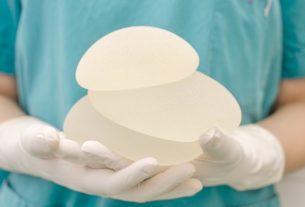 Silicone in the buttocks: how the surgery is performed and possible risks