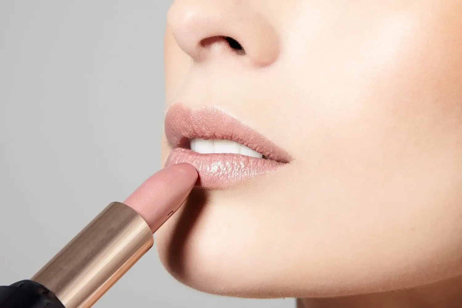 Find out which nude lipstick is ideal for your skin tone