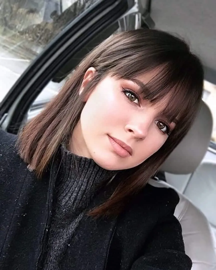 Hair with bangs- 5 pros and cons of this haircut