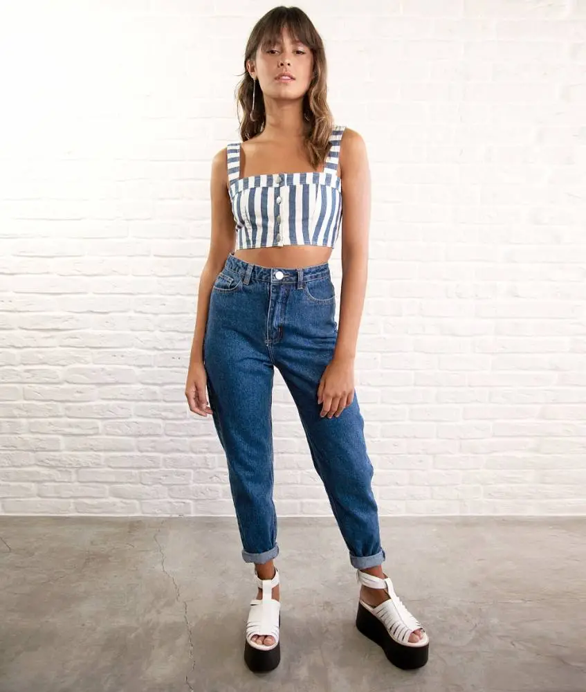 Mom jeans, how to wear lime and outfit combinations