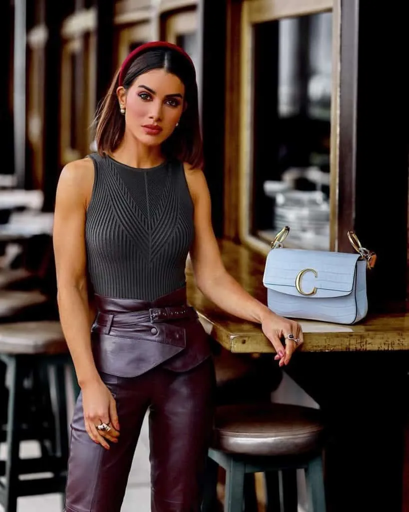 Tiara - 13 photos of the fashion trend that is coming back