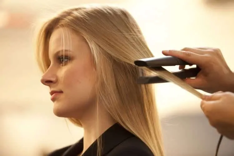 How to straighten your hair - step by step and some tips