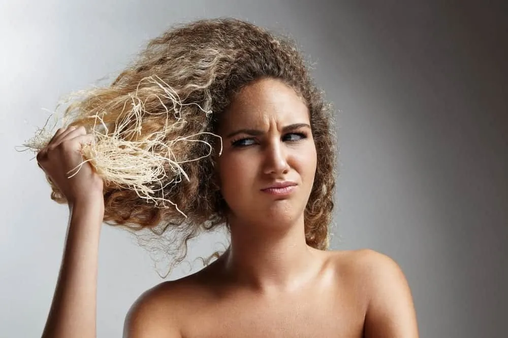 What is elastic, or rubbery, hair and how to treat it