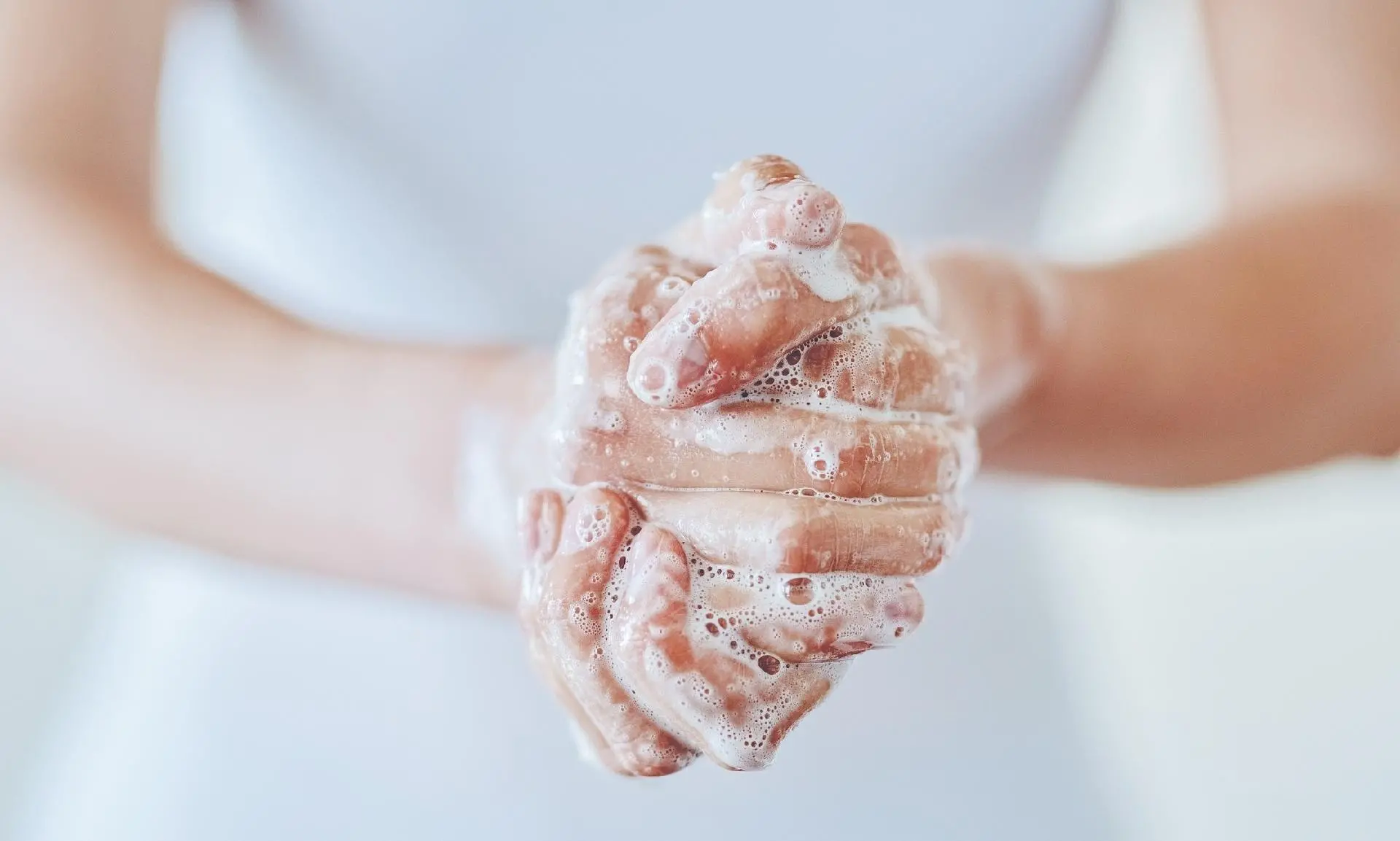 Hand care - how to keep them healthy and hydrated