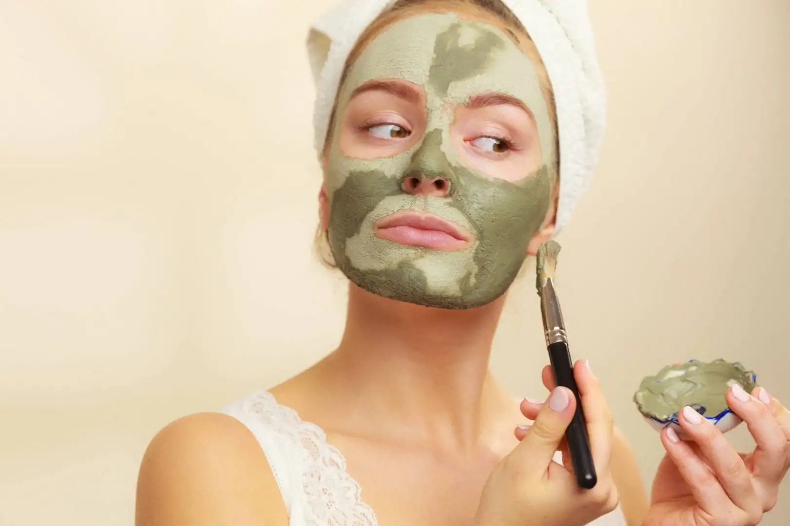 How to take care of your skin at night - learn how to have a good skin care routine