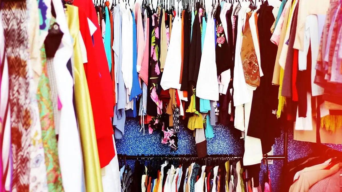 10 online thrift stores for you to do your shopping