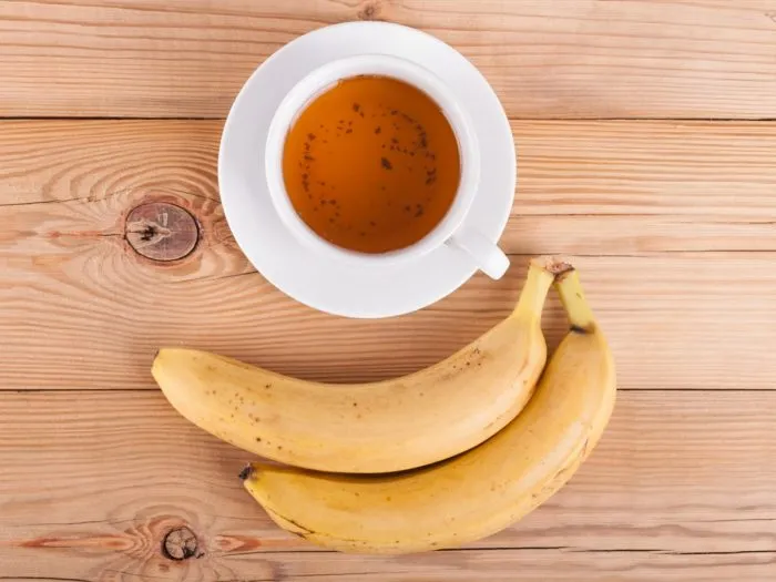 unpeeled banana tea