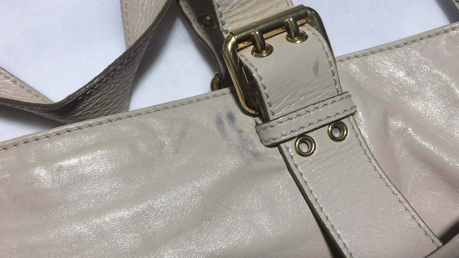 Leather bag - how to clean, store and especially maintain them