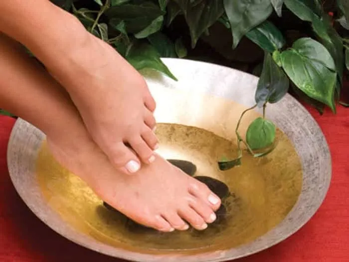 Foot bath - what it is, what it is for and contraindications