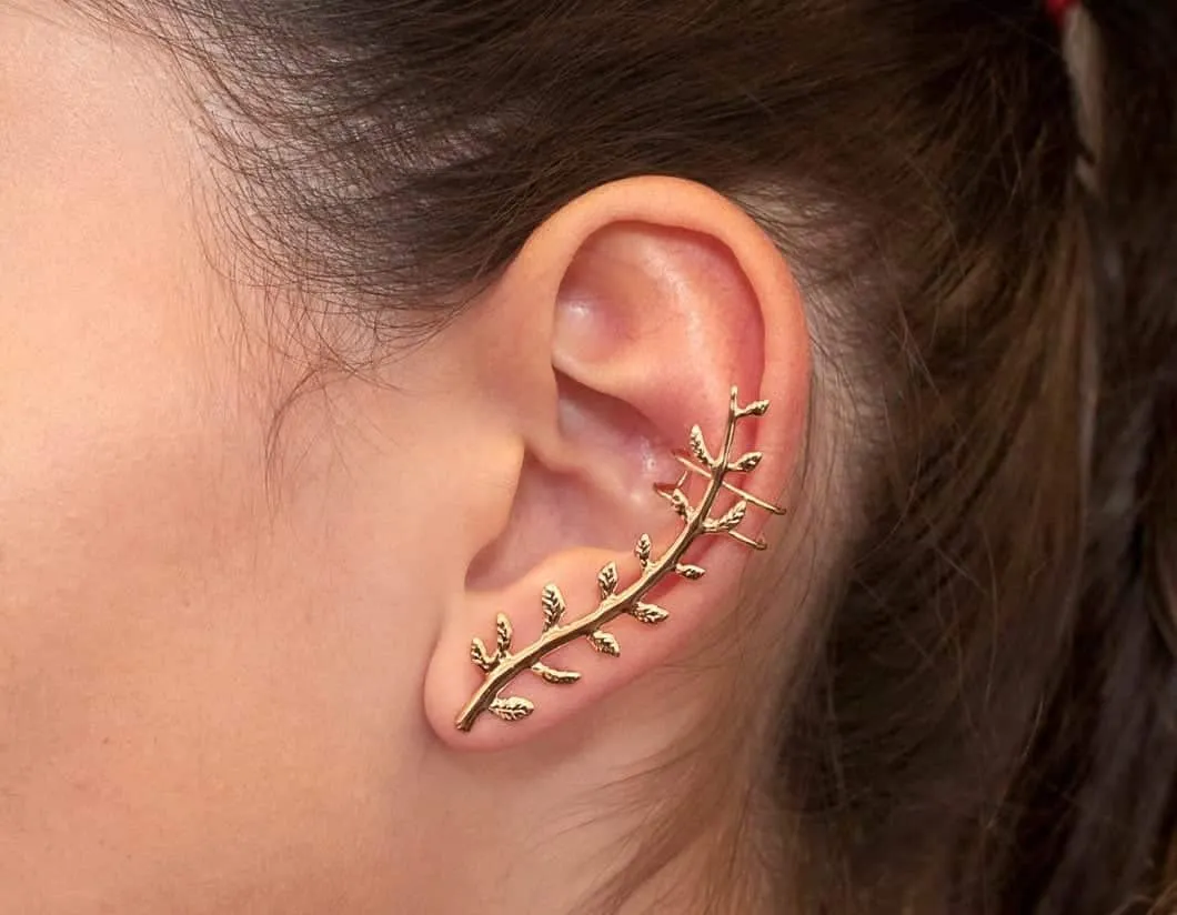 Ear cuff - Qu'est-ce que c'est, comment l'utiliser et + 5 avantages de l'utiliser dans votre oreille