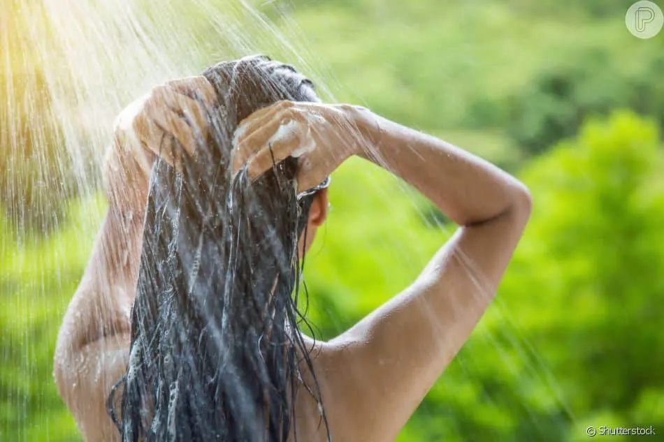 woman washing her hair