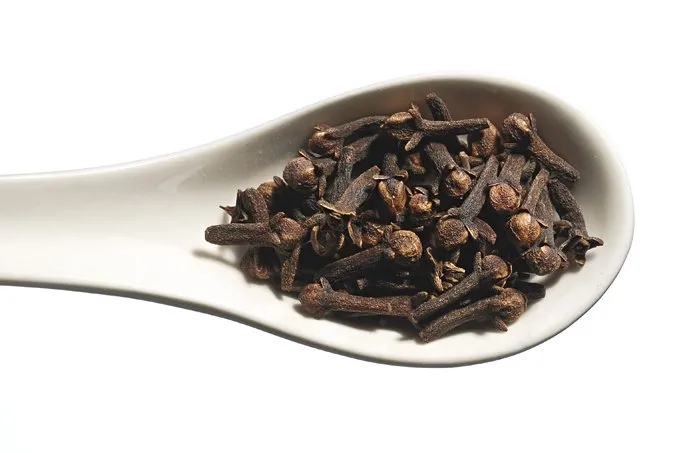 Clove, discover the benefits and different ways to use it