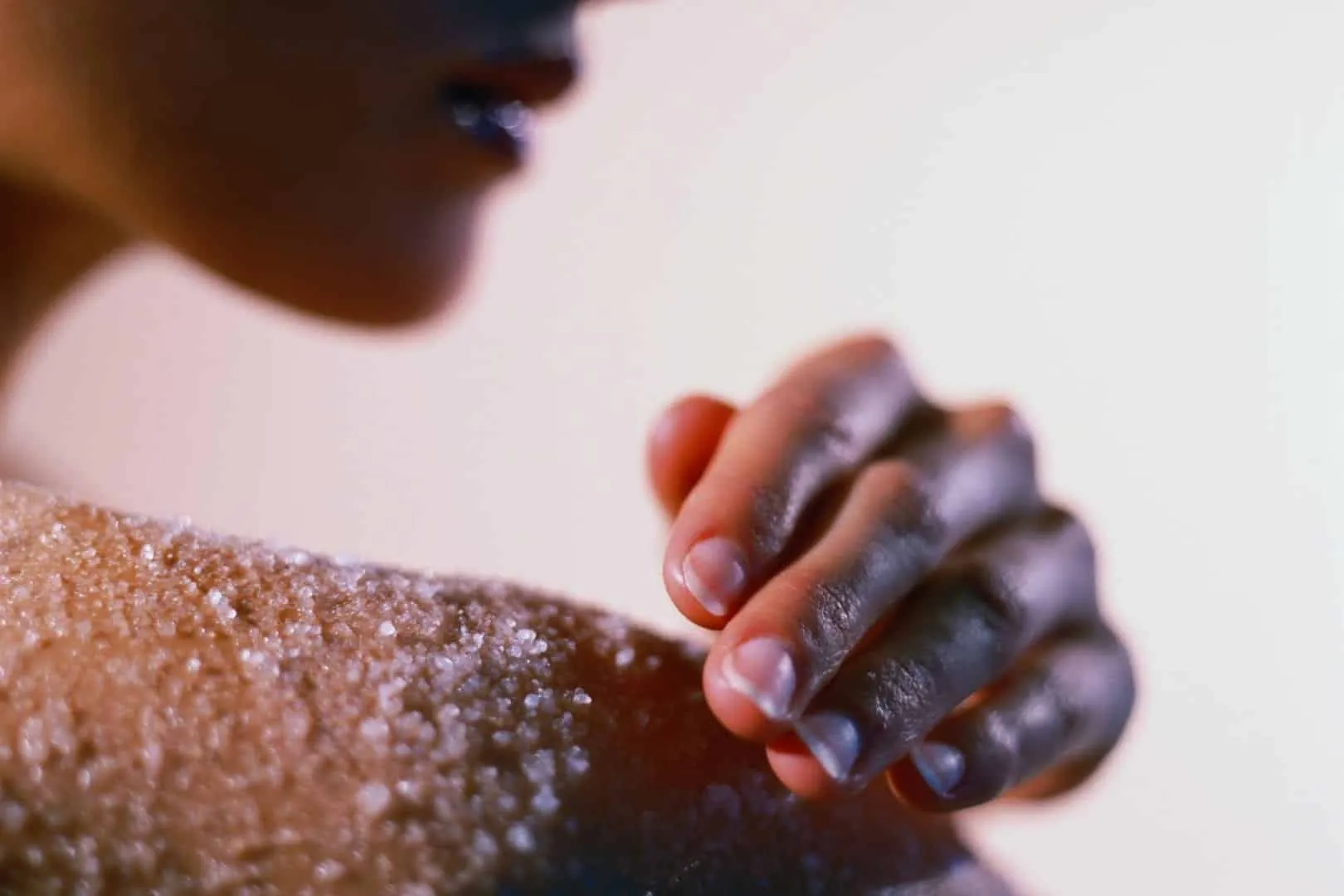 Learn how to make a homemade exfoliation and have healthier skin