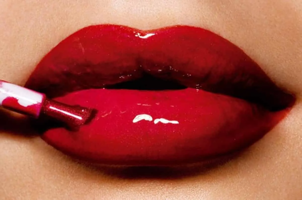 Discover now all the colors you can use for red lipstick