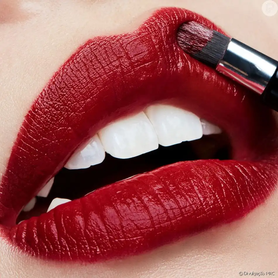 Discover now all the colors you can use for red lipstick