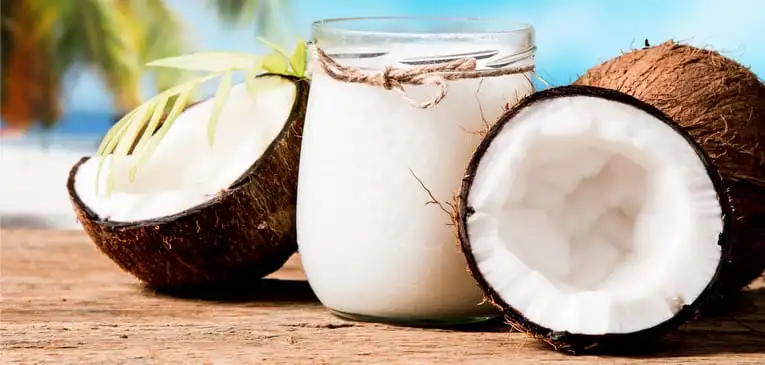 Coconut oil on hair, how to use the product on your hair