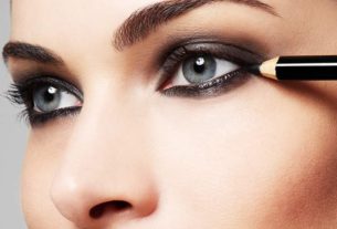 Party makeup: black smoky eye