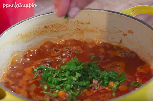 Risotto al azafrán con costillas ragú