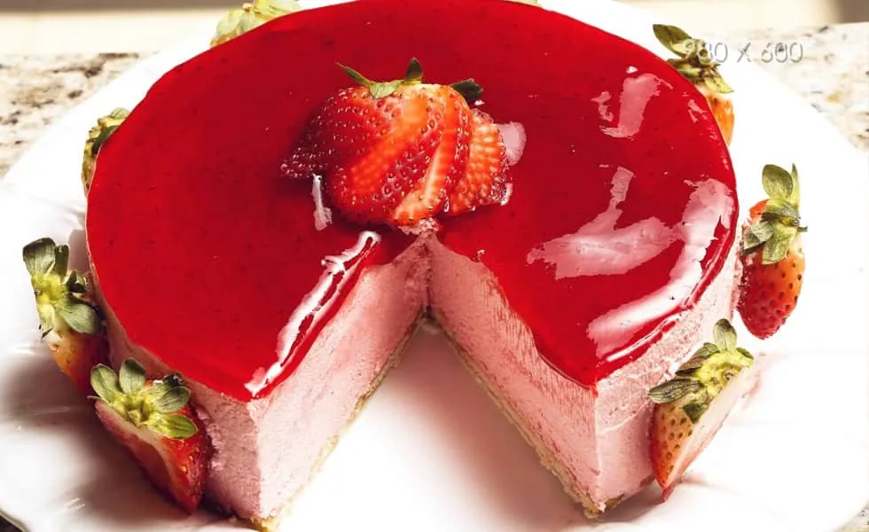 Check out 6 recipe tips with strawberries for your dessert