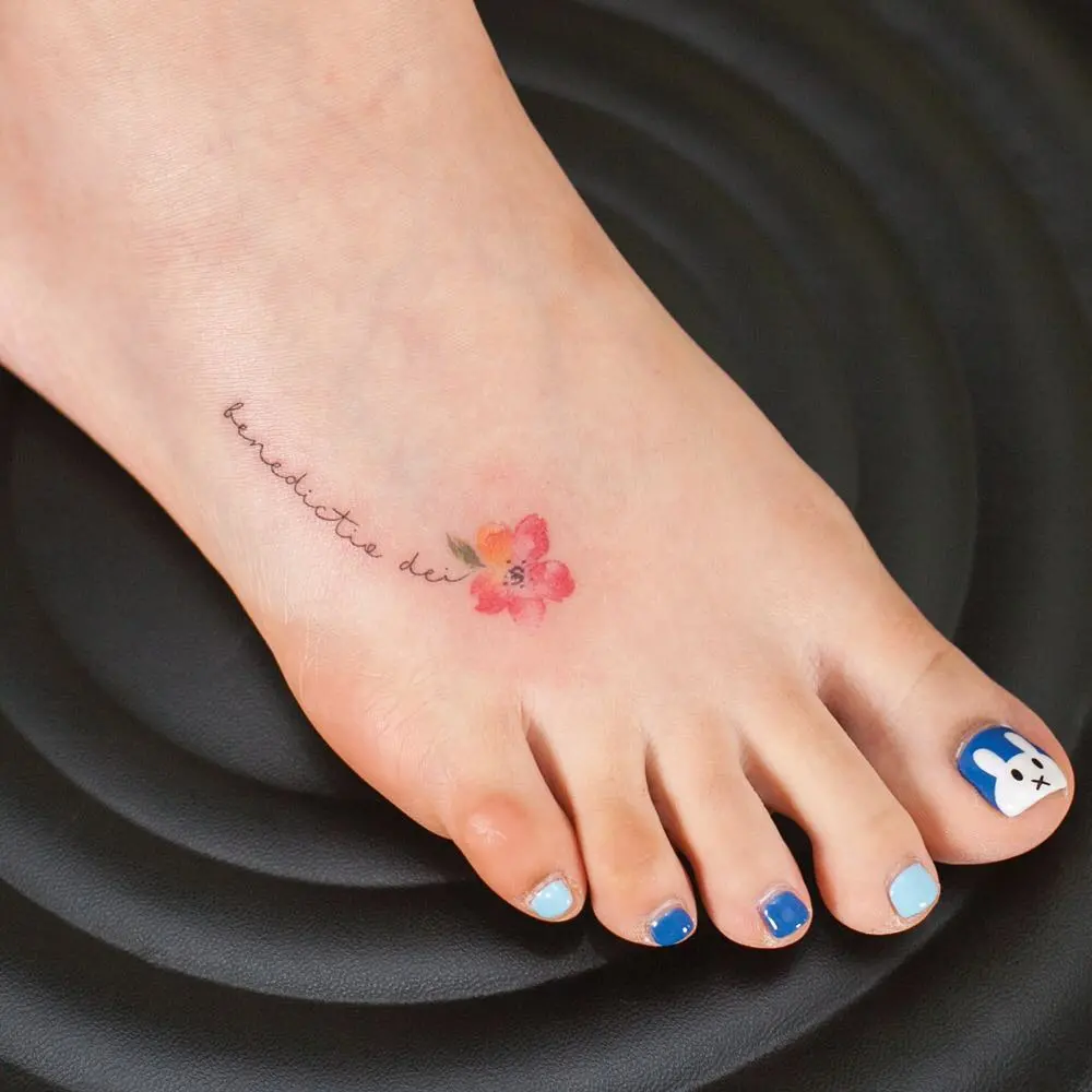 We've selected more than 100 of the photos of tattoo on foot for you