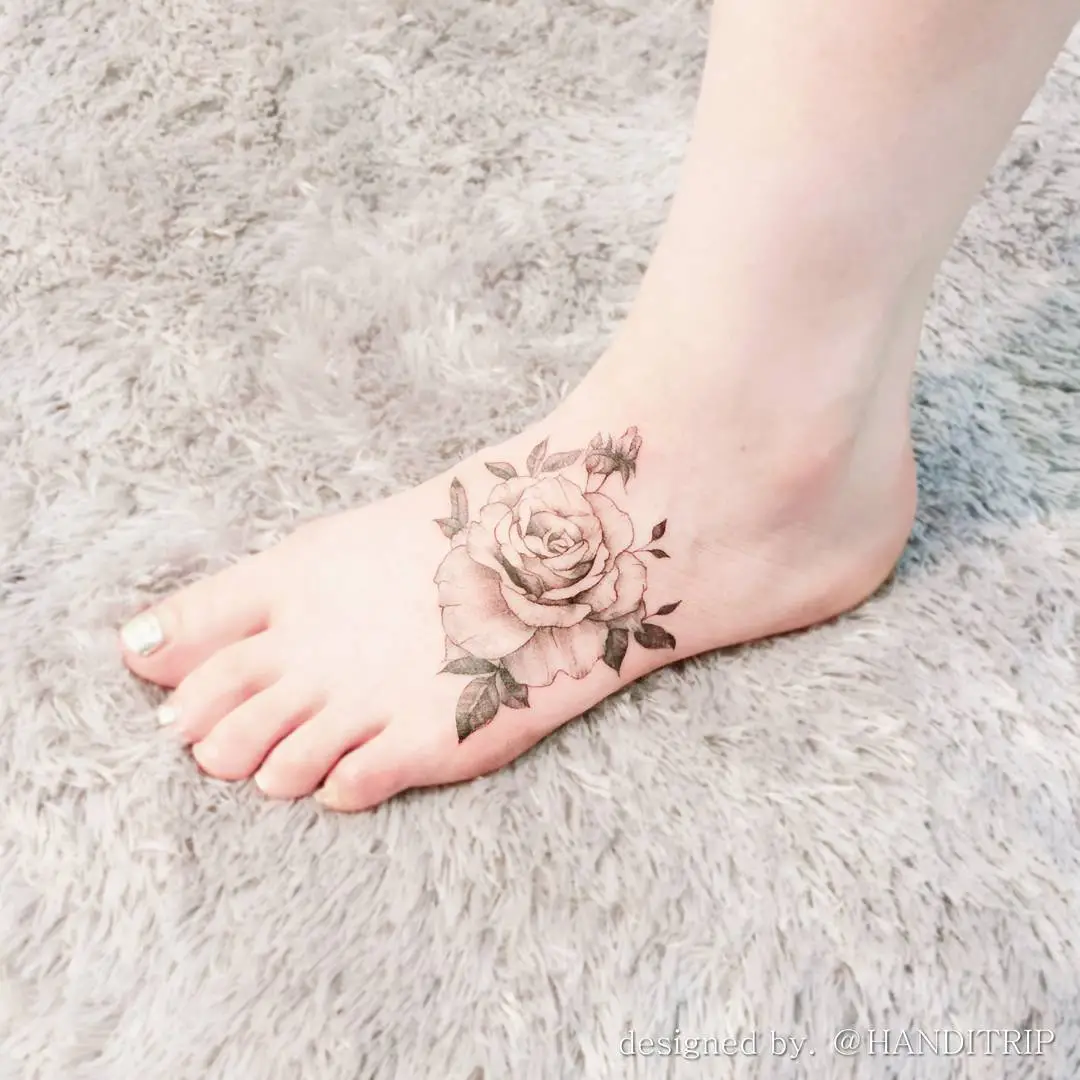 We've selected more than 100 of the photos of tattoo on foot for you