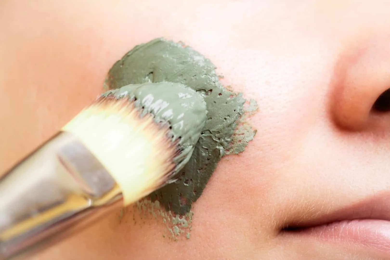 Green clay - what it is, benefits, and how to use it and where to buy it