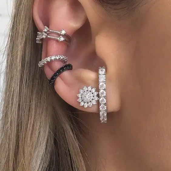 Ear piercing, curiosities + 51 images of inspiration