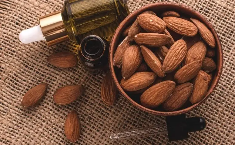 Almond oil - What it is, benefits and how to use it