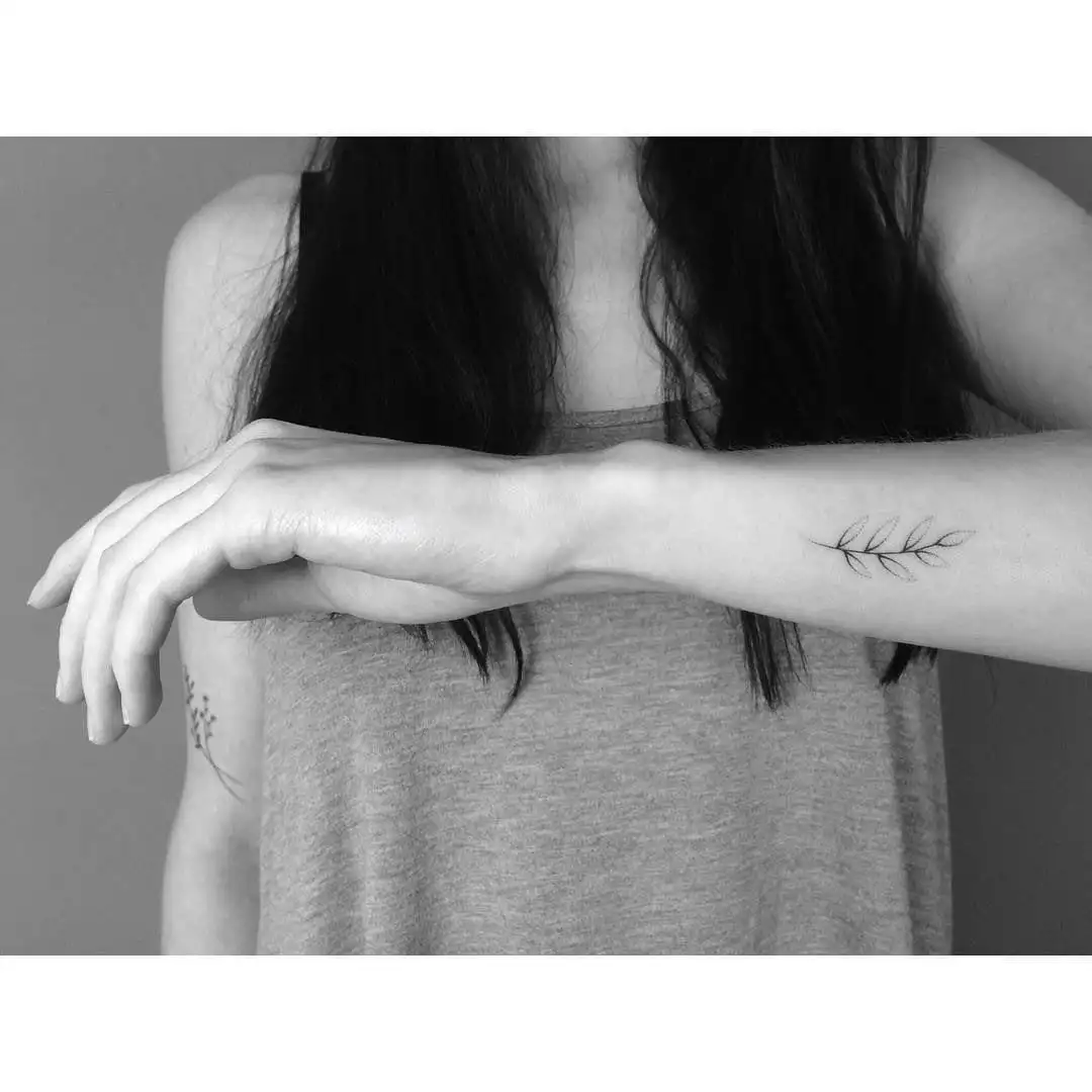 Tattoo minimalist - What are the characteristics + Models