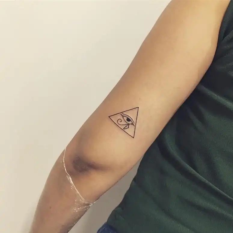 Tattoo minimalist - What are the characteristics + Models