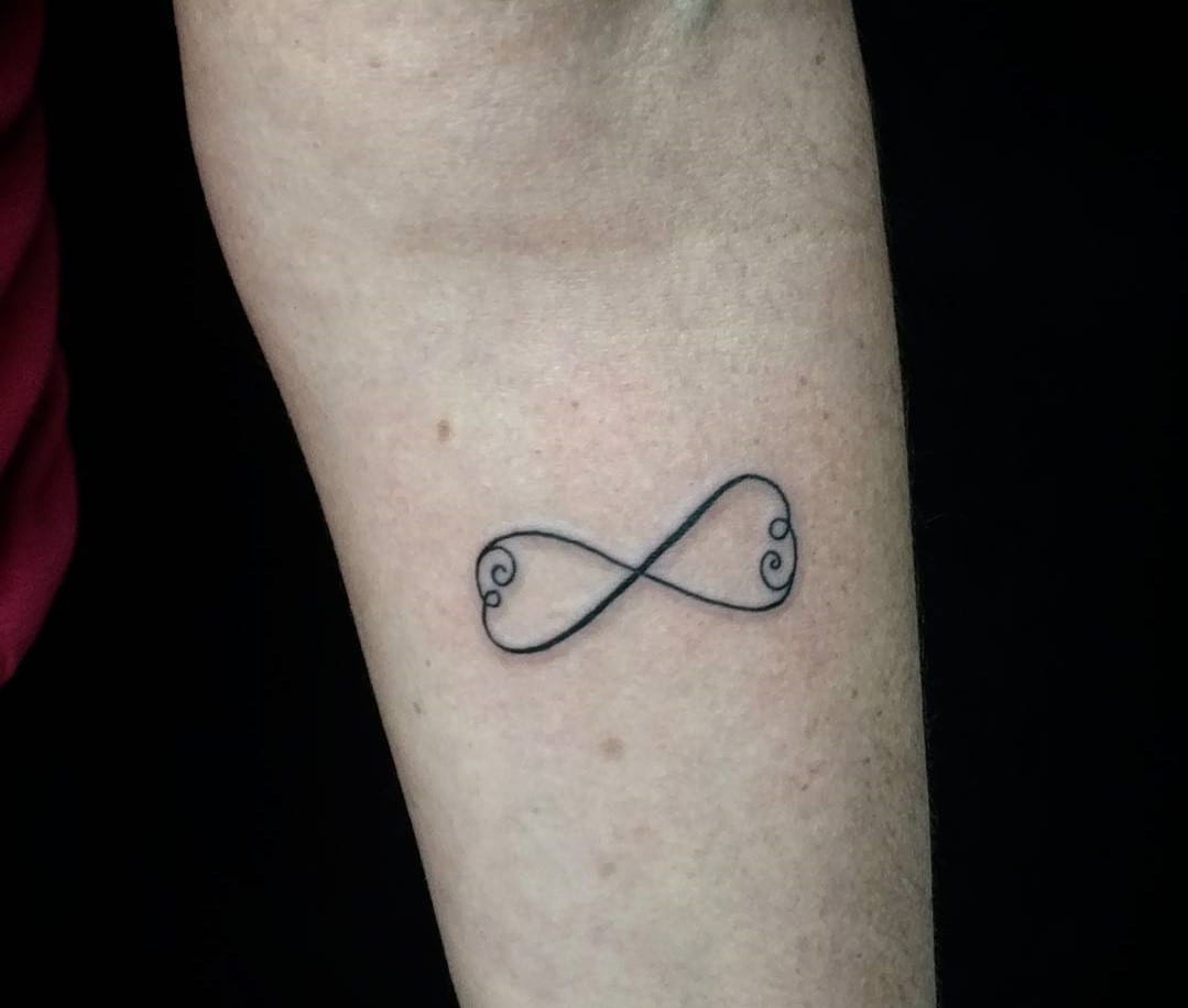 10 infinity tattoos for you to get inspired and make the right choice!