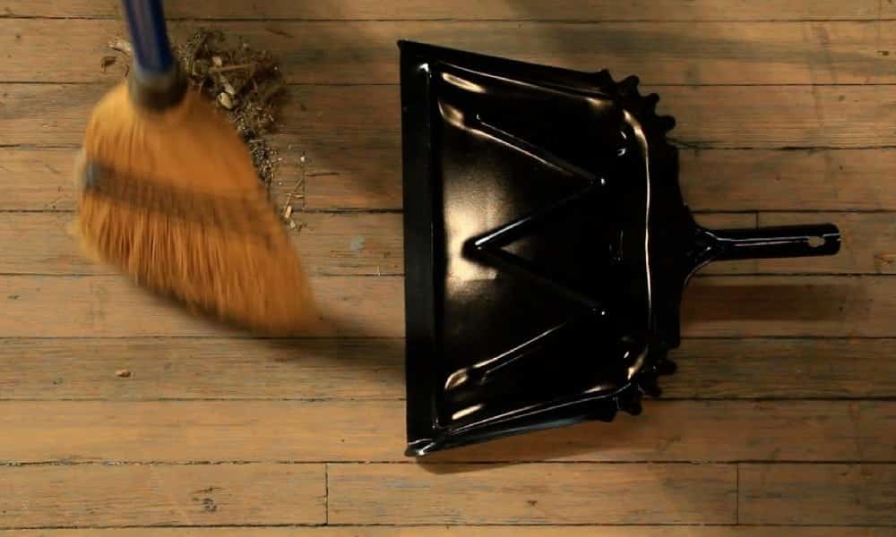 This is the most efficient way to sweep the floor, according to Science