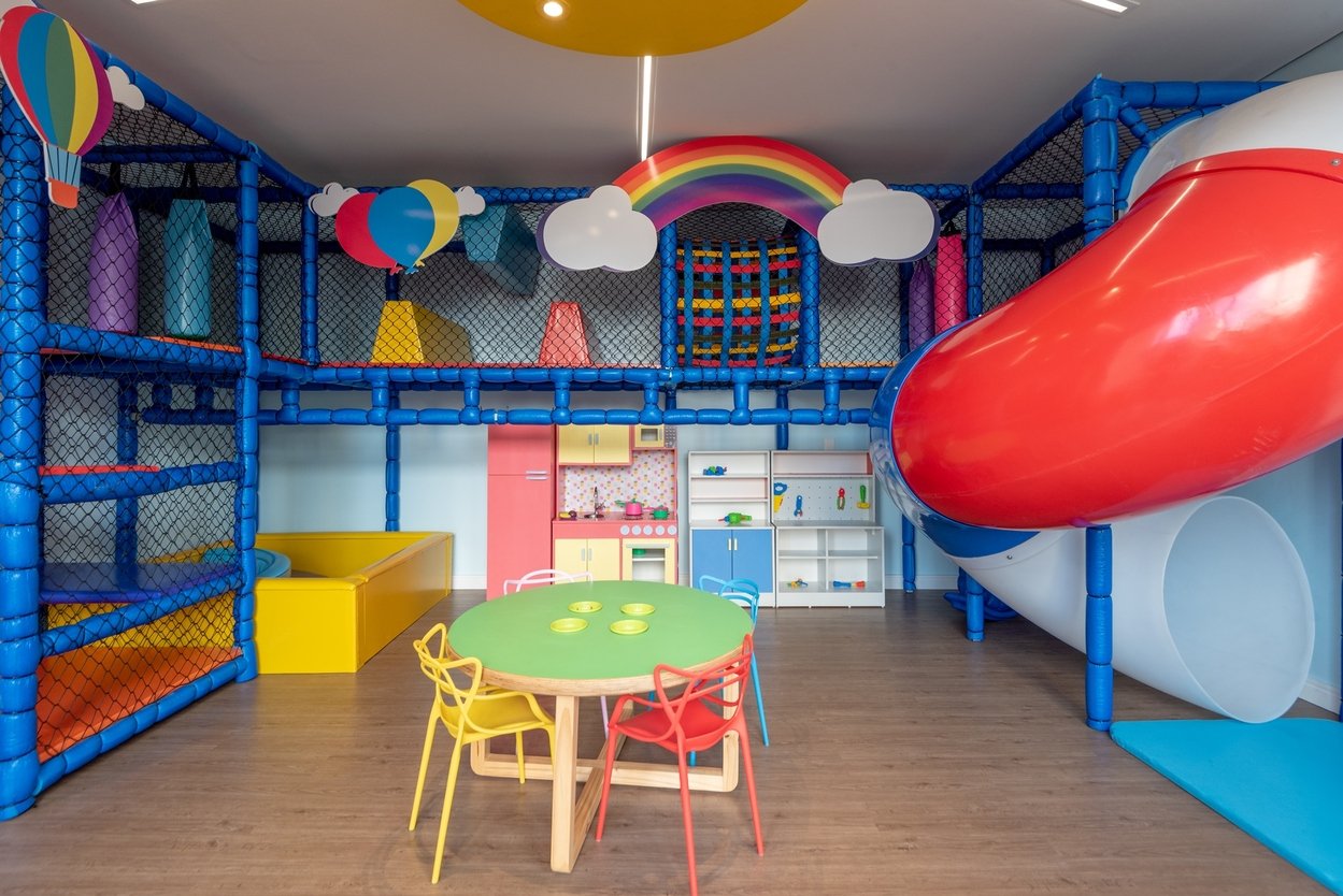 Children's environments: what is the best covering and how to decorate