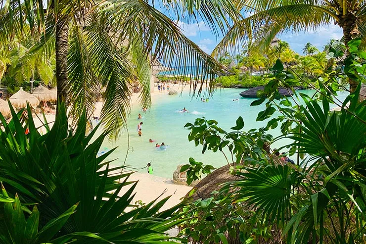 Praia do Xcaret, em Cancún (Foto: Esse Mundo é Nosso)