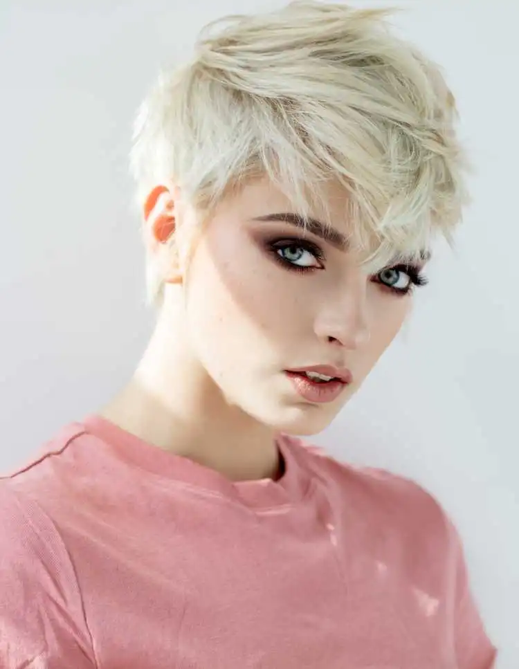 Die Haare, Pixie com Franjão Fleisch