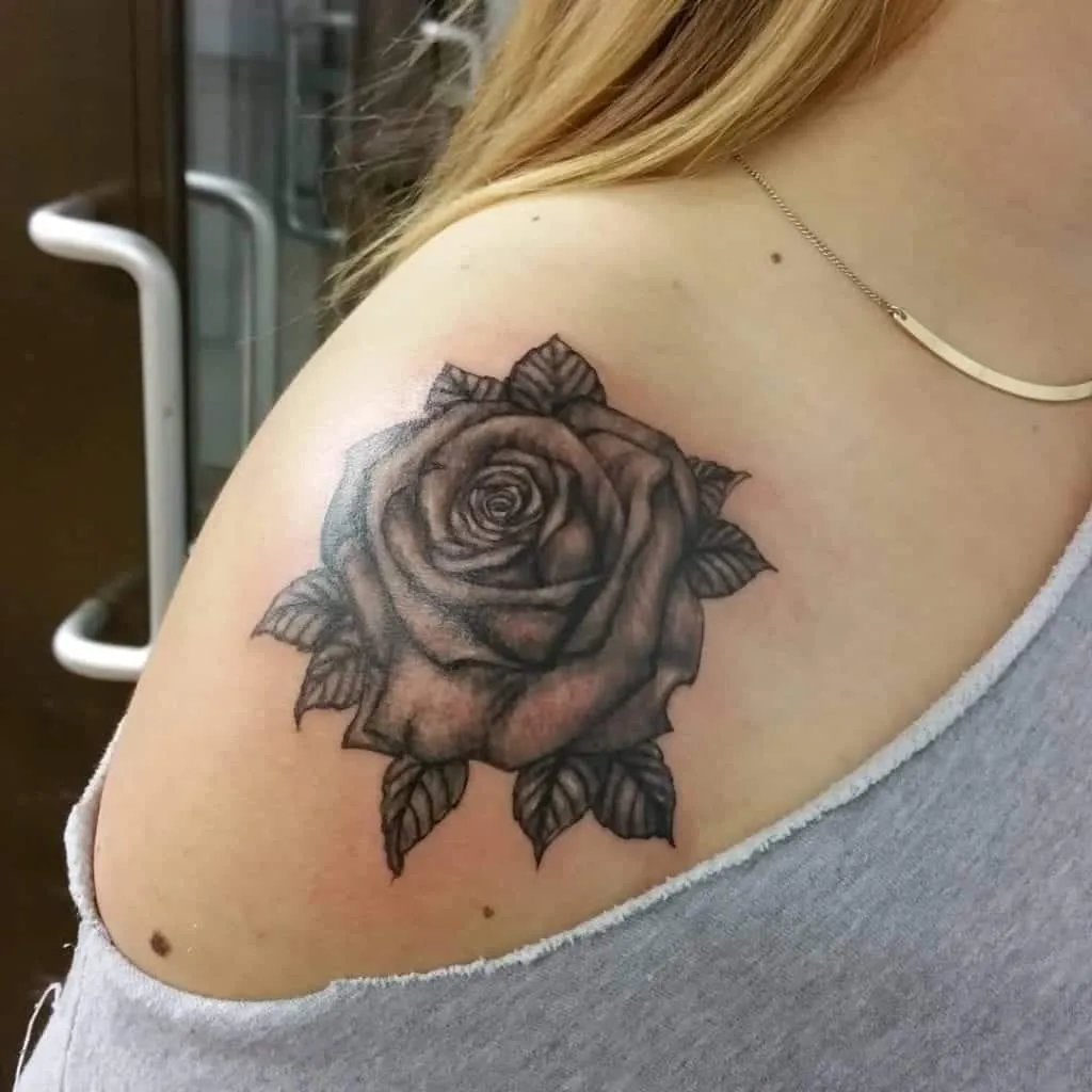 Shoulder tattoo - 50 ideas to inspire you