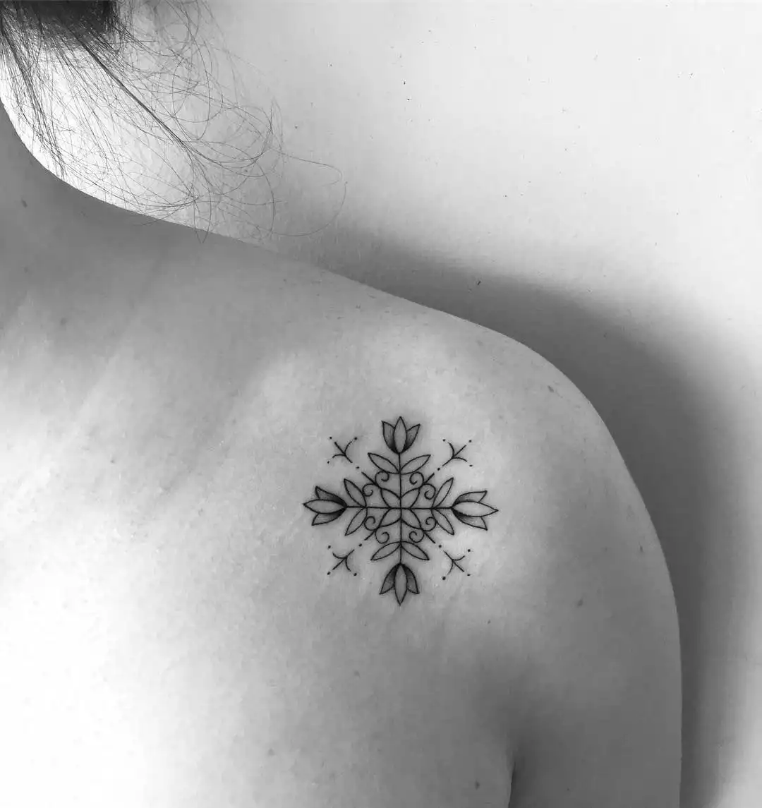 Shoulder tattoo - 50 ideas to inspire you