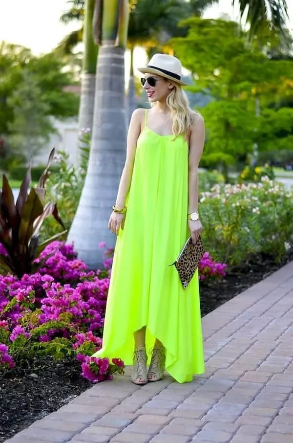 Do you like neon colors?  So, check out this new trend